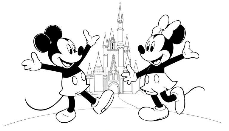 Mickey Mouse e Minnie Mouse sorrindo e com os braços levantados em frente a um castelo Disney.